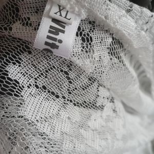 Cover up Bathing suitwhite xl but runs smaller